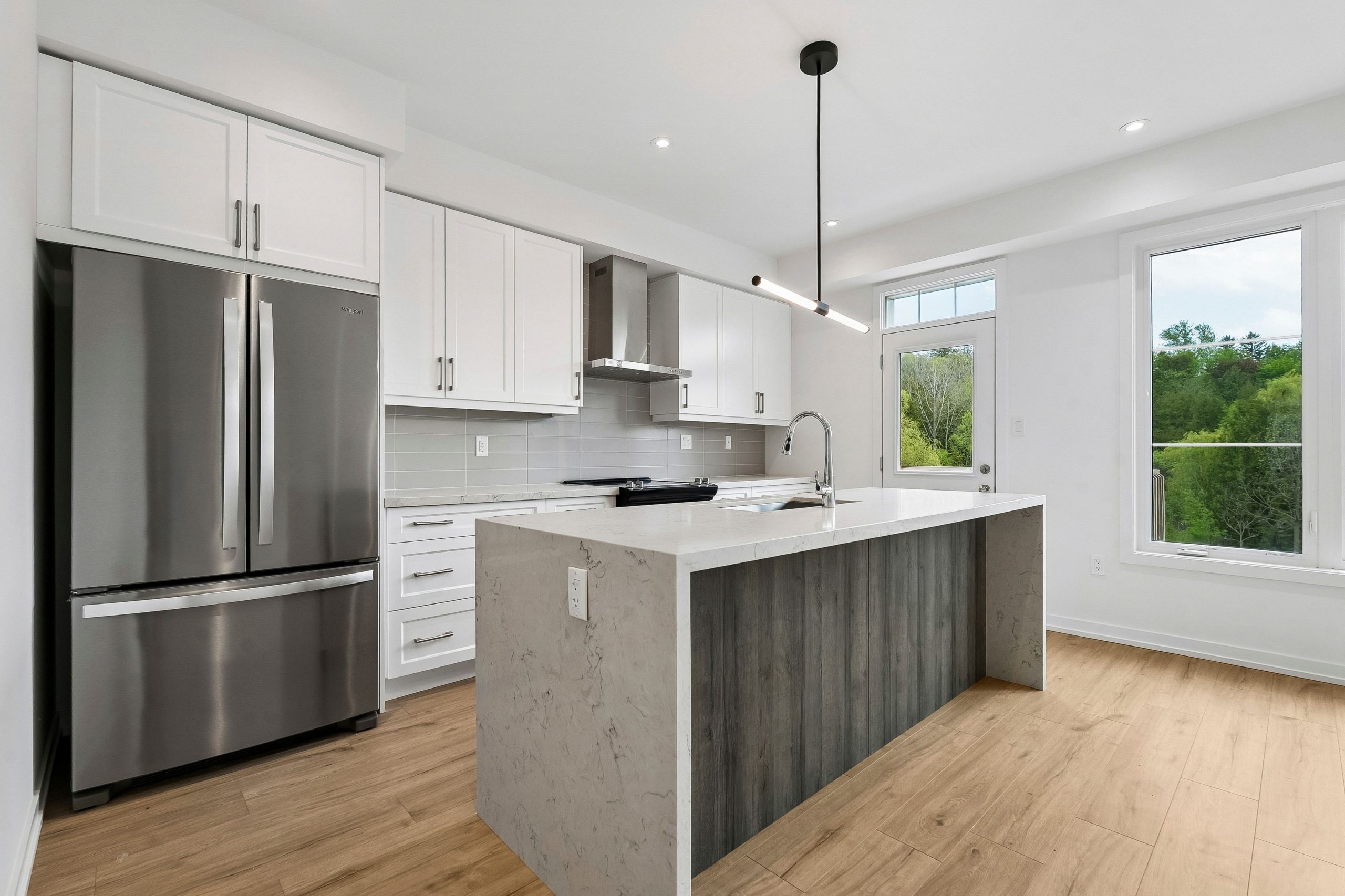 94 Lyall Stokes Cir., Mt Albert, ON